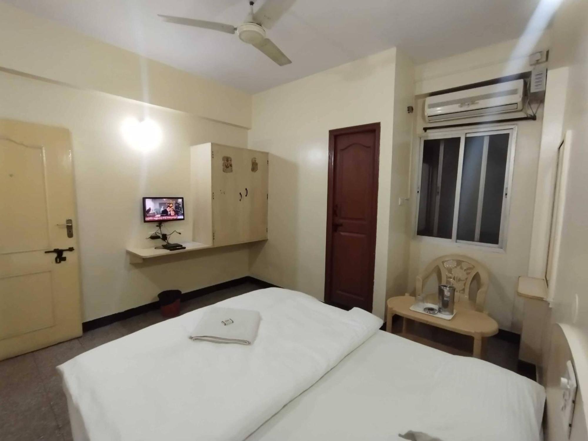 Hotel O Sri Vijaya Palace Lodging Bangalore Exterior photo